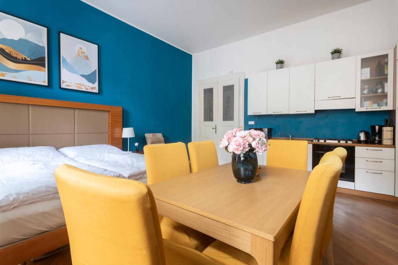 Moonlight Apartments Old Town Πράγα Εξωτερικό φωτογραφία
